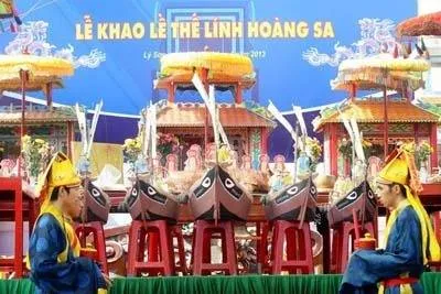 Tuyệt tác Cổng Tò Vò 4.000 năm giữa biển trời Lý Sơn
