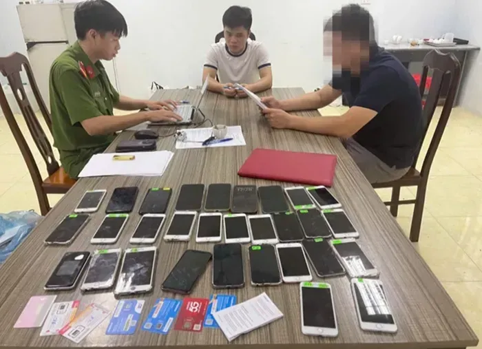 Từ Campuchia về Việt Nam lập đường d&acirc;y lừa đảo, 7 đối tượng bị bắt giữ 