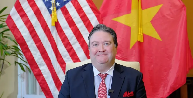dai-su-knapper-diem-lai-dau-an-cua-quan-he-hoa-ky-viet-nam-1_11zon.webp Đại sứ Knapper điểm lại dấu ấn của quan hệ Hoa Kỳ - Việt Nam