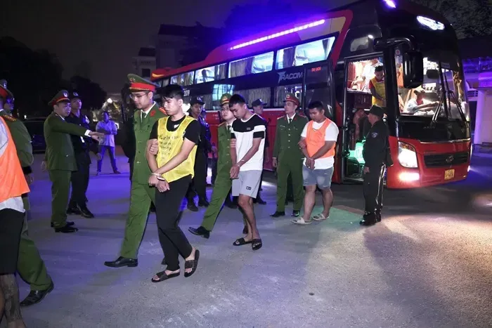 Việt Nam - Campuchia nh&oacute;m lừa đảo do người Trung Quốc cầm đầu