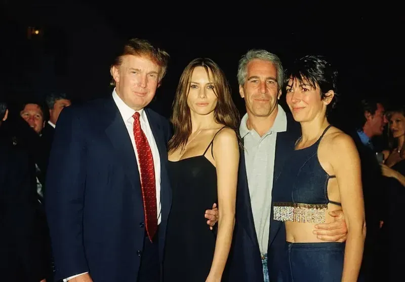 DOJ c&ocirc;ng bố th&ecirc;m hồ sơ về Epstein, nhiều t&agrave;i liệu nhắc đến Trump