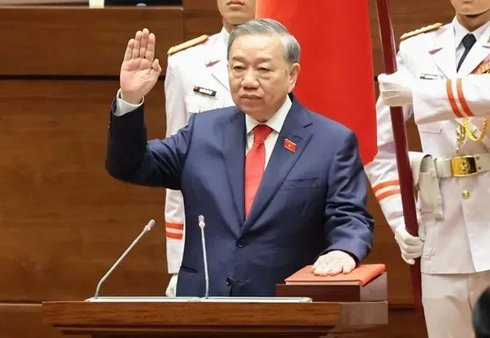 tong-bi-thu-chu-tich-nuoc-to-lam-len-duong-tham-trung-quoc-2.webp Tổng Bí thư, Chủ tịch nước Tô Lâm lên đường thăm Trung Quốc