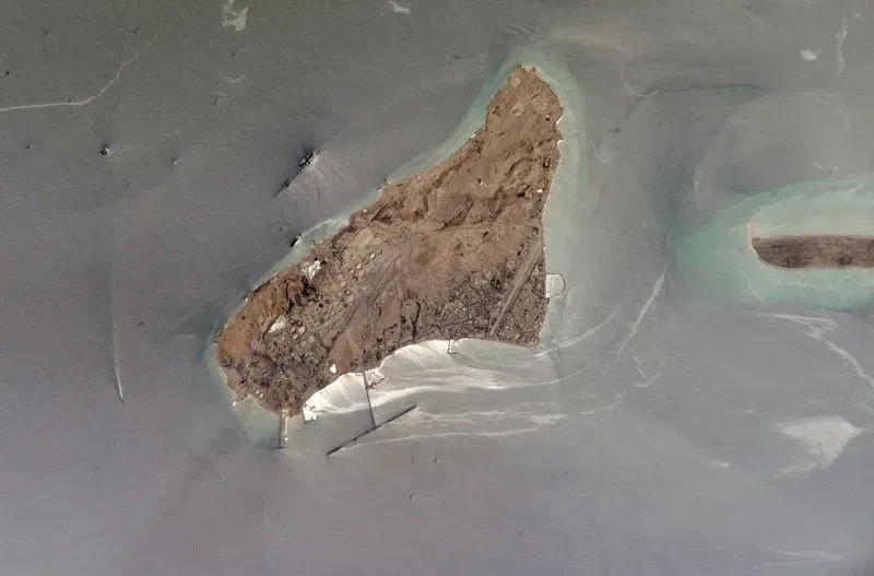 Bộ trưởng Tài chính Hoa Kỳ: Tấn công cơ sở năng lượng Iran là bước đi “cần thiết” Bộ trưởng Tài chính Hoa Kỳ: Tấn công cơ sở năng lượng Iran là bước đi “cần thiết”