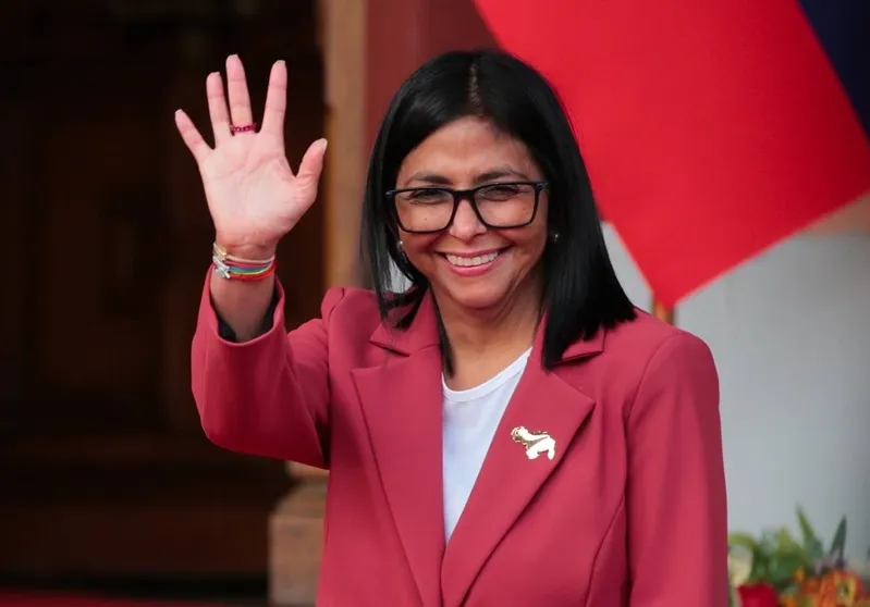 Hoa Kỳ gỡ bỏ lệnh trừng phạt Tổng thống l&acirc;m thời Venezuela