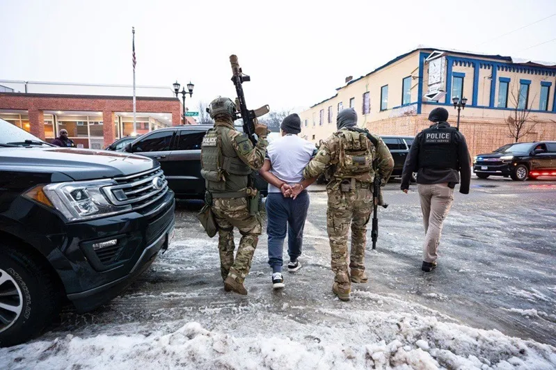 Ch&iacute;nh quyền Hoa Kỳ kết th&uacute;c chiến dịch siết nhập cư ở Minnesota 