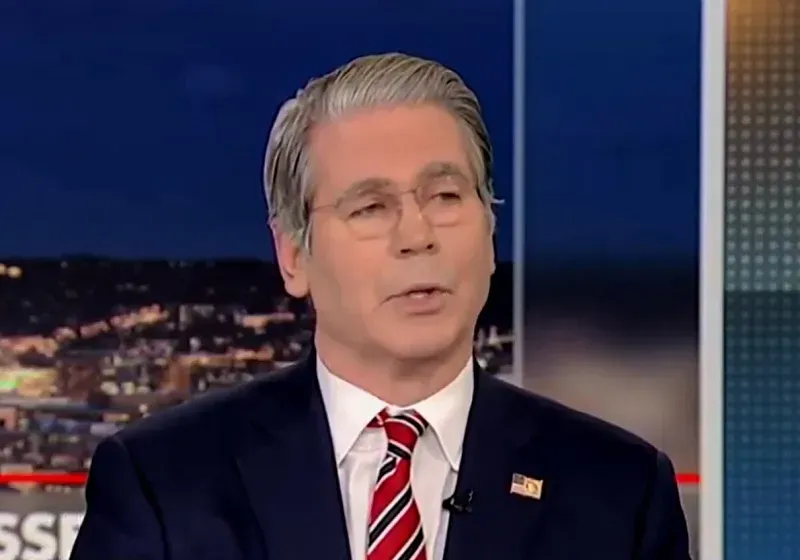 Hoa-Ky-Viec-lam-bi-cat-giam-thang-10-dat-muc-ky-luc.webp Hoa Kỳ: Việc làm bị cắt giảm tháng 10 đạt mức kỷ lục