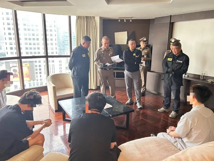 thai-lan-bat-giu-4-nguoi-trung-quoc-cam-dau-duong-day-lua-dao-2_11zon.webp Thái Lan bắt giữ 4 người Trung Quốc cầm đầu đường dây lừa đảo