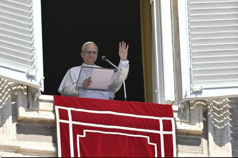 Tổng thống Donald Trump v&agrave; Gi&aacute;o ho&agrave;ng Leo XVI khẩu chiến gay gắt