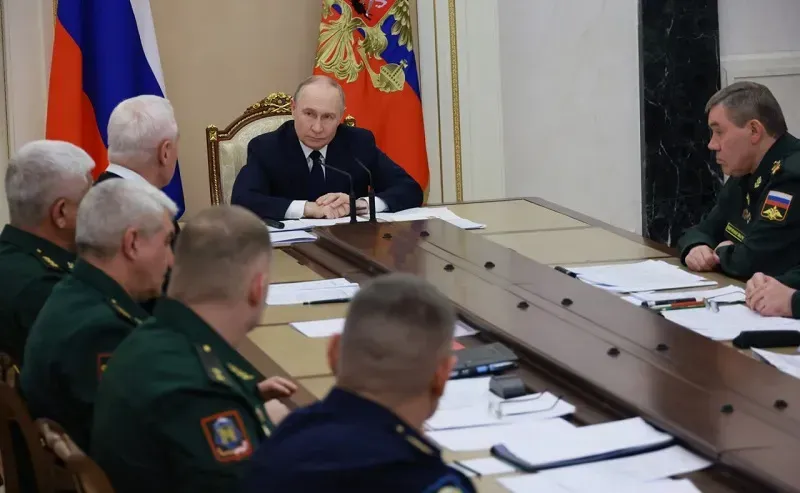 Nga tuy&ecirc;n bố d&ugrave;ng t&ecirc;n lửa si&ecirc;u thanh Oreshnik tấn c&ocirc;ng Ukraine