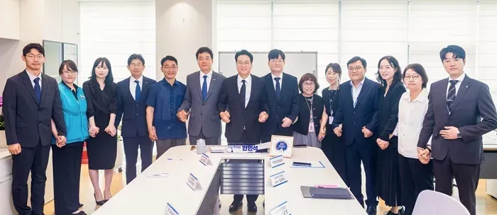 H&agrave;n Quốc lần đầu c&oacute; c&aacute;n bộ chuy&ecirc;n tr&aacute;ch bảo vệ quyền gi&aacute;o vi&ecirc;n 