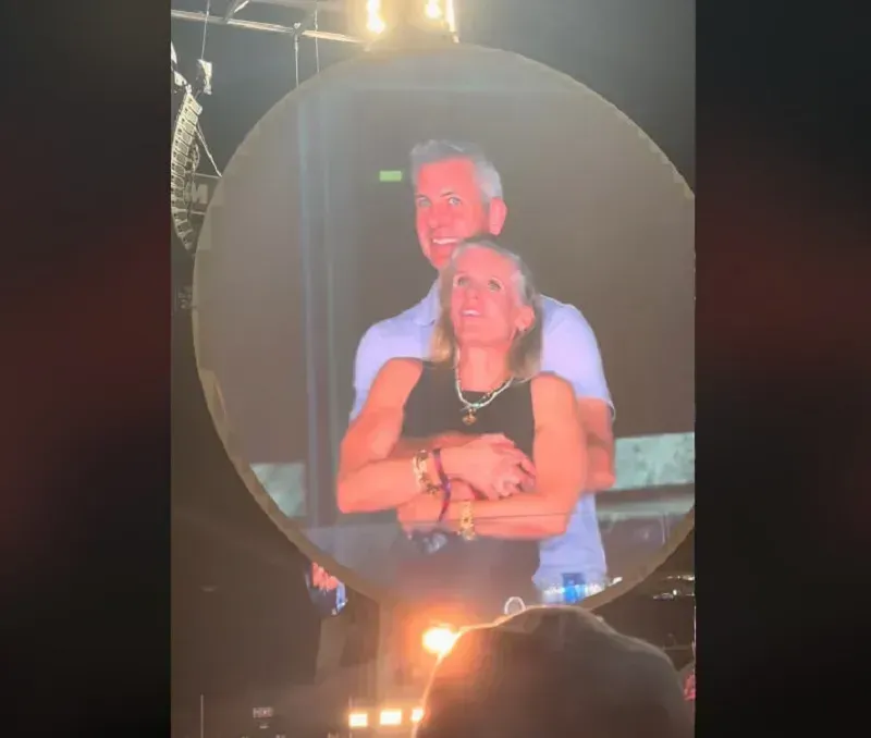 Vụ CEO Astronomer thân mật cấp dưới ở concert Coldplay, công ty vào cuộc Vụ CEO Astronomer thân mật cấp dưới ở concert Coldplay, công ty vào cuộc