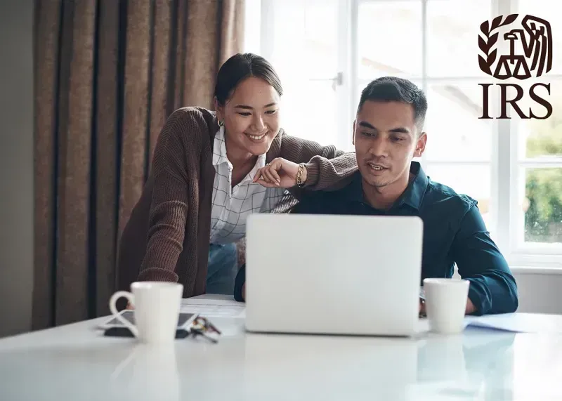 Hoàn thuế IRS năm 2026 tăng mạnh, người nộp thuế vẫn nên thận trọng Hoàn thuế IRS năm 2026 tăng mạnh, người nộp thuế vẫn nên thận trọng