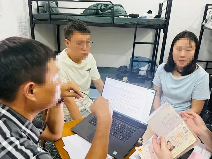 Việt Nam ph&aacute;t hiện 85 người Trung Quốc lập ổ lừa đảo tại kh&aacute;ch sạn ở TP. HCM