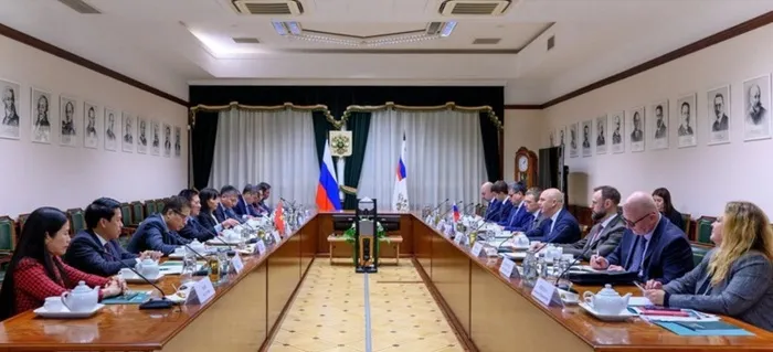 Doanh nghiệp Nga sẵn sàng hỗ trợ Việt Nam làm chủ hạ tầng blockchain Doanh nghiệp Nga sẵn sàng hỗ trợ Việt Nam làm chủ hạ tầng blockchain