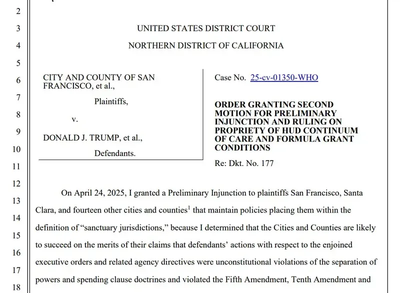 Trump tuy&ecirc;n bố chấm dứt t&agrave;i trợ li&ecirc;n bang cho c&aacute;c &ldquo;th&agrave;nh phố tr&uacute; ẩn&rdquo;