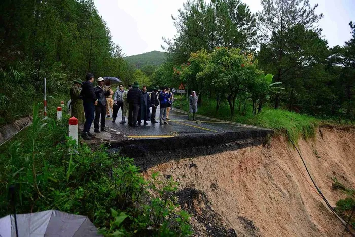 Lâm Đồng công bố tình trạng khẩn cấp tại đèo Mimosa