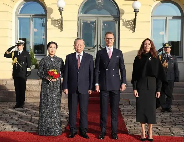 tong-bi-thu-to-lam-bat-dau-chuyen-tham-phan-lan-1_11zon.webp Tổng Bí thư Tô Lâm bắt đầu chuyến thăm Phần Lan