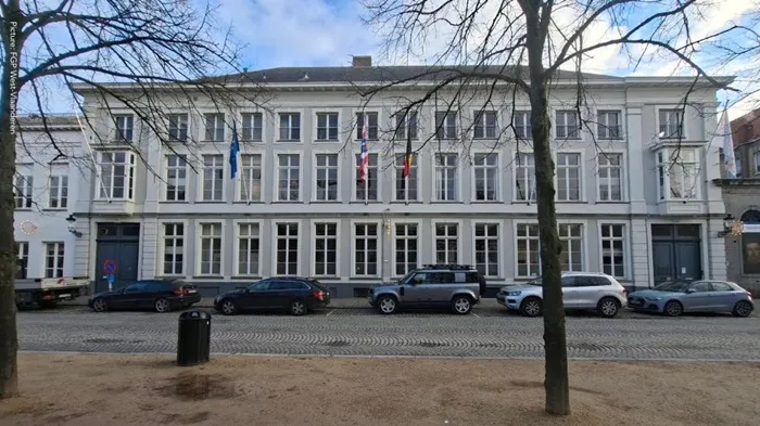 Cảnh sát khám xét văn phòng cơ quan ngoại giao EU tại Bỉ Cảnh sát khám xét văn phòng cơ quan ngoại giao EU tại Bỉ