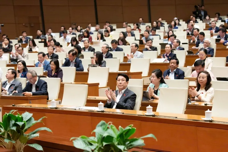 Quốc hội thông qua Luật Báo chí sửa đổi với nhiều điểm mới Quốc hội thông qua Luật Báo chí sửa đổi với nhiều điểm mới