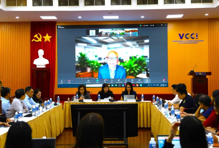 viet-nam-ung-pho-truoc-chinh-sach-thue-khan-cap-150-ngay-cua-hoa-ky-3_11zon.webp Việt Nam ứng phó trước chính sách thuế khẩn cấp 150 ngày của Hoa Kỳ