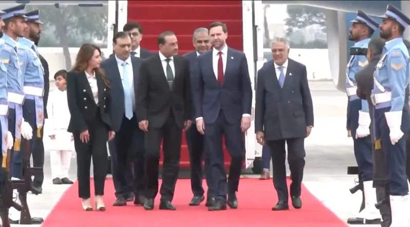 phai-doan-hoa-ky-va-iran-da-den-pakistan-chuan-bi-dam-phan-1_11zon.webp Phái đoàn Hoa Kỳ và Iran đã đến Pakistan chuẩn bị đàm phán