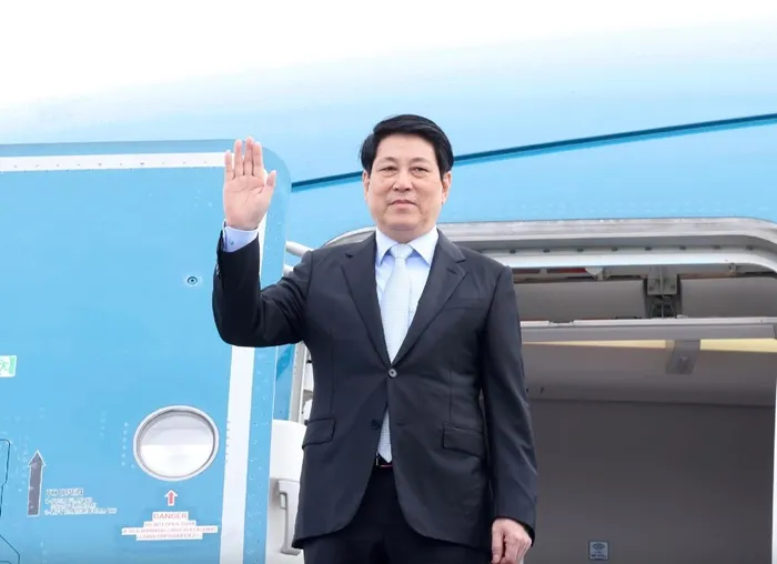 Chủ tịch nước Việt Nam lên đường dự Tuần lễ cấp cao APEC Chủ tịch nước Việt Nam lên đường dự Tuần lễ cấp cao APEC