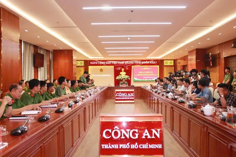 2-nghi-pham-no-sung-giet-nguoi-tai-tphcm-khai-lam-theo-lenh-tu-nuoc-nguoi-1_11zon.webp 2 nghi phạm nổ súng giết người tại TP. HCM khai “làm theo lệnh từ nước ngoài”