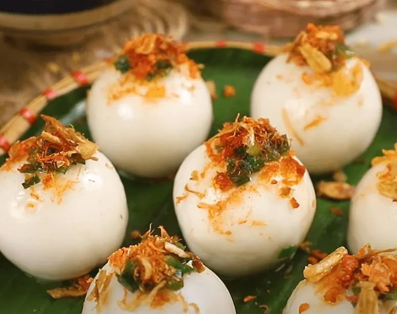 banh-it-tran-dac-san-truyen-thong-mien-trung-1_11zon.webp Bánh ít trần - Đặc sản truyền thống miền Trung