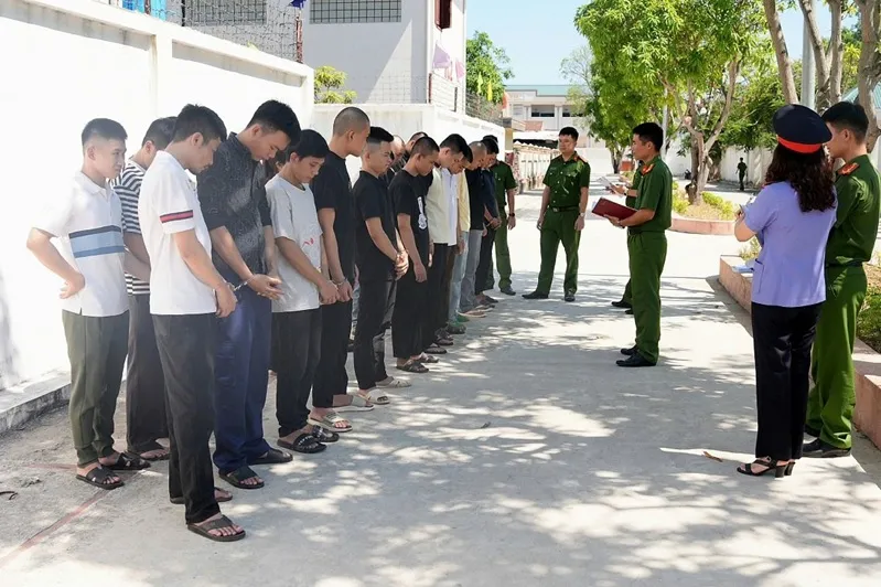 Việt Nam triệt ph&aacute; đường d&acirc;y lừa đảo xuy&ecirc;n quốc gia hoạt động tại Campuchia 