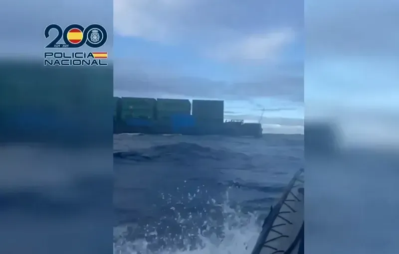 Tây Ban Nha thu giữ 6,5 tấn cocaine ngoài khơi sau thông tin từ Hoa Kỳ Tây Ban Nha thu giữ 6,5 tấn cocaine ngoài khơi sau thông tin từ Hoa Kỳ