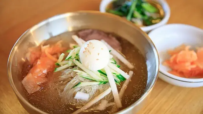 Mì lạnh - Món ăn giải nhiệt xứ sở kim chi