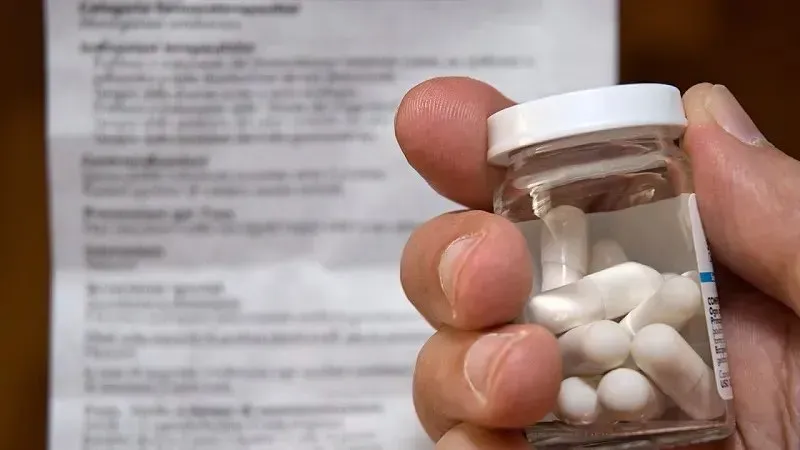 FDA gây tranh cãi tại Hoa Kỳ khi phê duyệt thêm thuốc phá thai generic