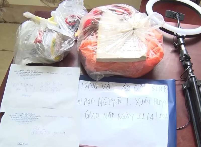 Fraudulent sale of amulets, two suspects prosecuted by Vietnamese Police