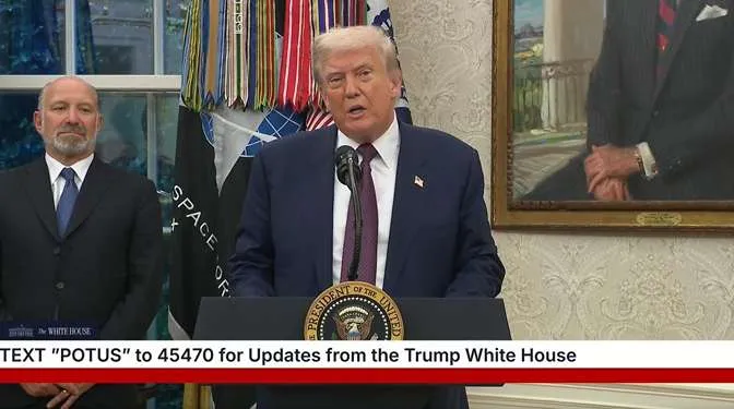  Trump sẽ áp thuế 100% lên chip bán dẫn, doanh nghiệp nào được miễn thuế?