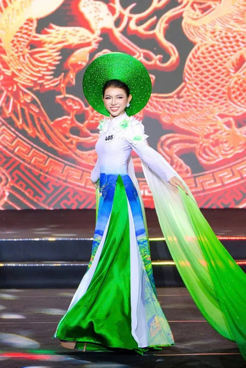 &Aacute; hậu 3 Ng&ocirc; Bảo Tr&acirc;n: Nhan sắc đằm thắm tại Hoa hậu Biển Việt Nam 2025