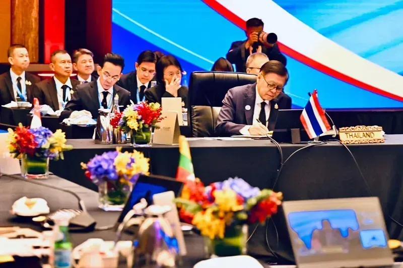 Th&aacute;i Lan - Campuchia nối lại đ&agrave;m ph&aacute;n ngừng bắn do &ocirc;ng Trump đề xuất