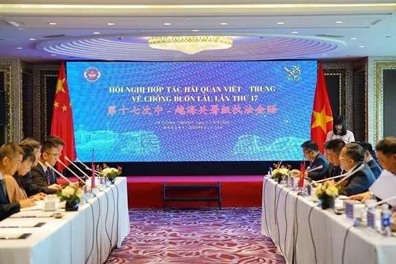 Việt Nam phát hiện 1.588 vụ buôn lậu tại biên giới Trung Quốc trong nửa đầu 2025 