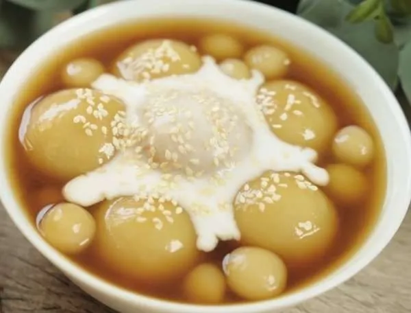 Chè trôi nước – Hương vị truyền thống của ẩm thực Việt