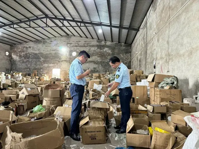 Việt Nam phát hiện hơn 47.000 sản phẩm nhập lậu vận hành qua phần mềm Trung Quốc