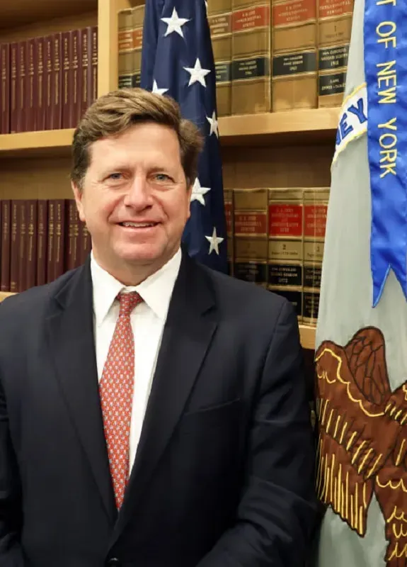 &Ocirc;ng Trump đề cử Jay Clayton l&agrave;m Gi&aacute;m đốc T&igrave;nh b&aacute;o Quốc gia Hoa Kỳ