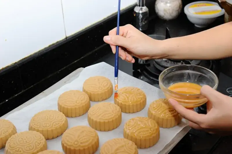Hướng dẫn làm bánh trung thu nướng nhân thập cẩm tại nhà