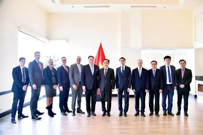 Việt Nam trao Hu&acirc;n chương Hữu nghị cho Đại sứ Hoa Kỳ 