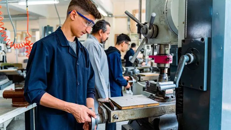Australia công bố hủy 25.000 văn bằng được cấp bởi 8 trường nghề Australia công bố hủy 25.000 văn bằng được cấp bởi 8 trường nghề
