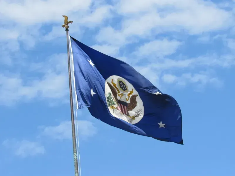 DOS bị kiện v&igrave; ngăn c&ocirc;ng d&acirc;n 75 quốc gia l&agrave;m thị thực nhập cư