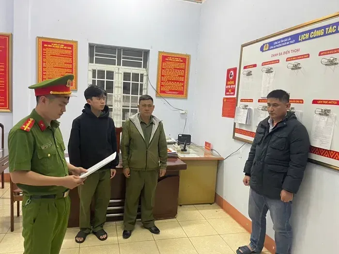 Khởi tố gi&aacute;m đốc l&agrave;m giả hơn 200 tấn l&uacute;a giống ST24, ST25