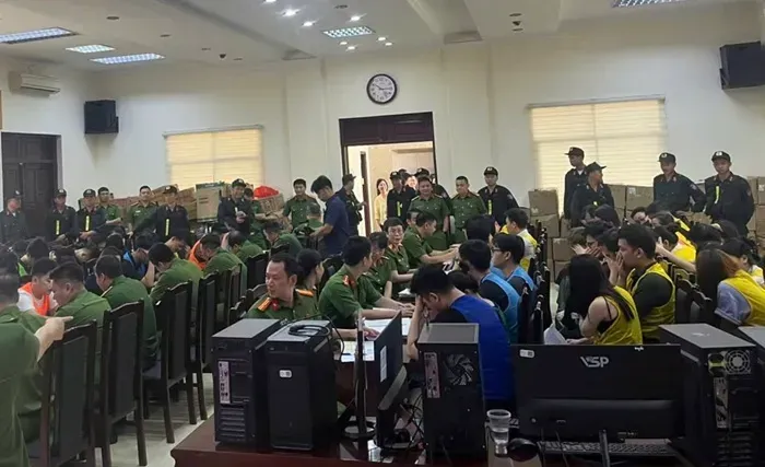 khoi-to-187-bi-can-trong-vu-lua-dao-hop-dong-ky-nghi-2.webp Khởi tố 187 bị can trong vụ lừa đảo hợp đồng kỳ nghỉ