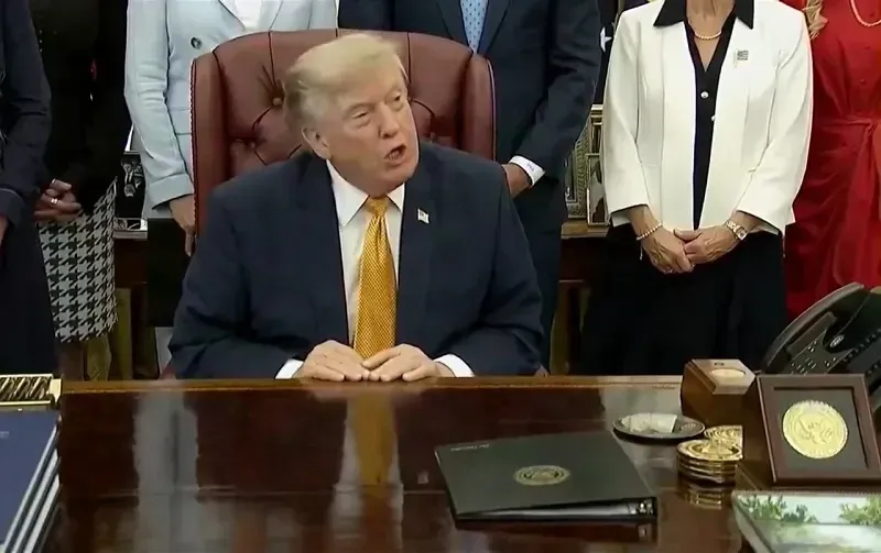 trump-chi-trich-nhung-tap-doan-dau-khi-thu-loi-lon-nho-cuoc-chien-o-iran-1.webp Trump chỉ trích những tập đoàn dầu khí thu lợi lớn nhờ cuộc chiến ở Iran