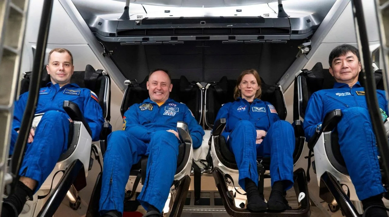 NASA và SpaceX sẵn sàng cho sứ mệnh Crew-11 đánh dấu hành trình 25 năm trên quỹ đạo NASA và SpaceX sẵn sàng cho sứ mệnh Crew-11 đánh dấu hành trình 25 năm trên quỹ đạo