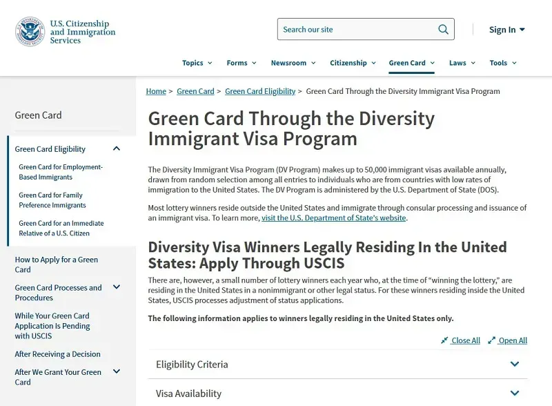 Hoa Kỳ dừng chương tr&igrave;nh &ldquo;Thẻ xanh Xổ số&rdquo; sau vụ xả s&uacute;ng ở Đại học Brown