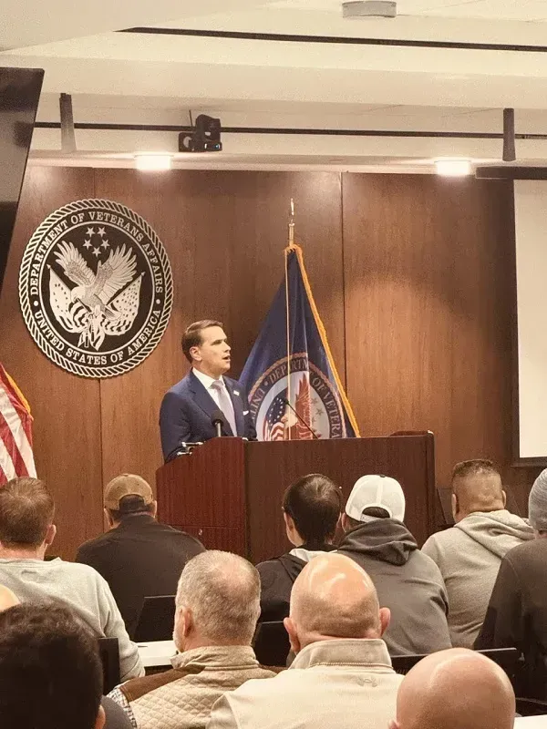 DOJ công bố thêm khoảng 3,5 triệu trang tài liệu về Jeffrey Epstein DOJ công bố thêm khoảng 3,5 triệu trang tài liệu về Jeffrey Epstein